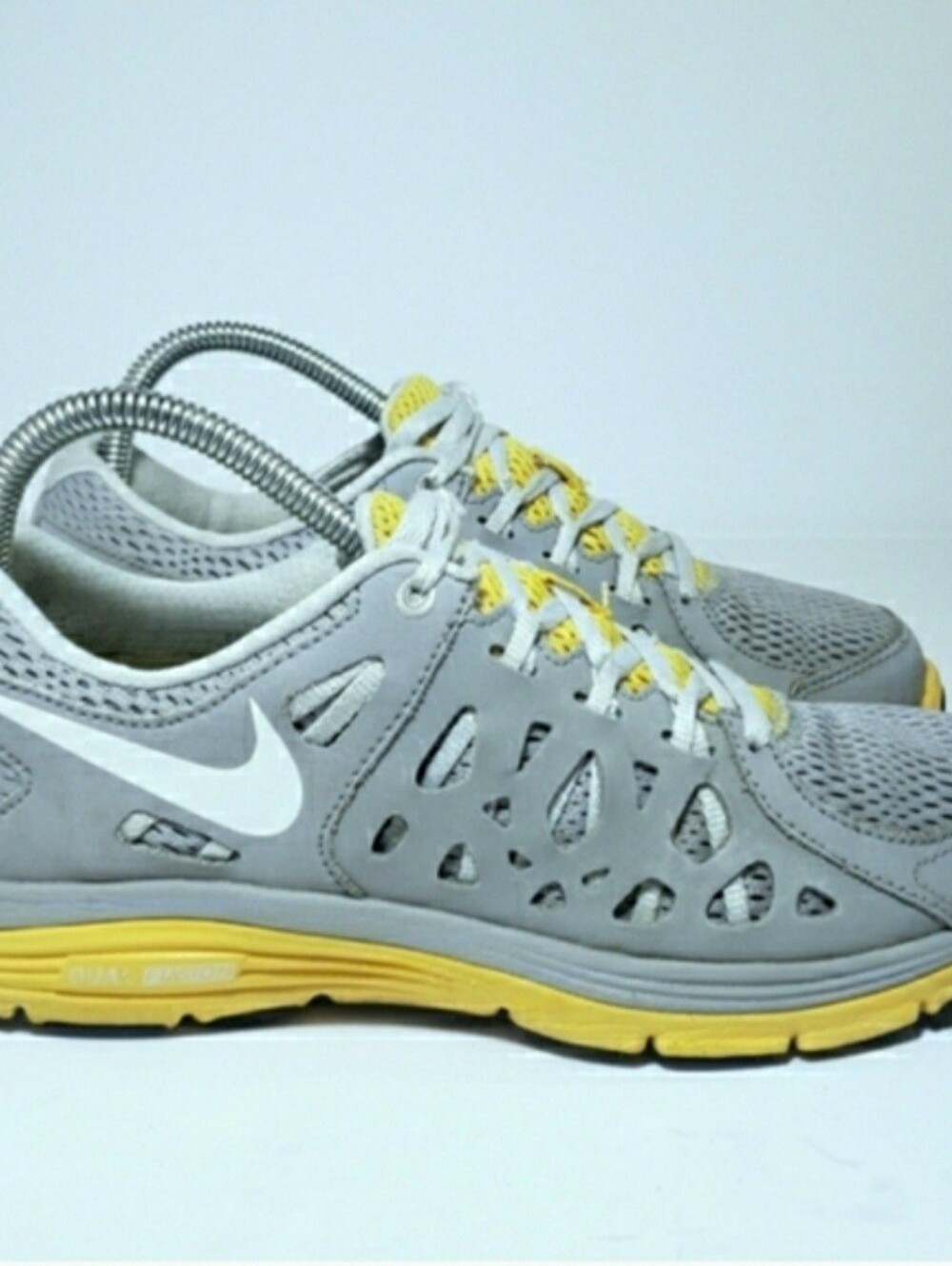 Nike Air Live Strong Running Shoes Sneakers